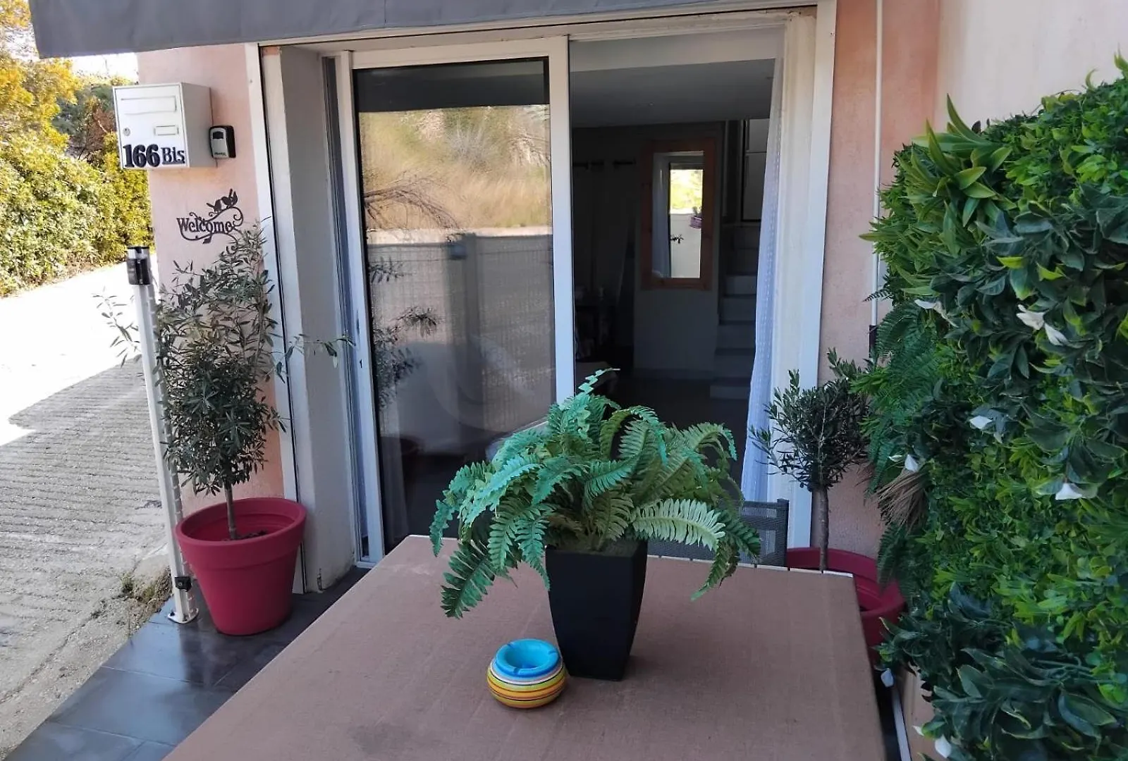 Bandol Type 2 Avec Terrasse Et Parking Lejlighed